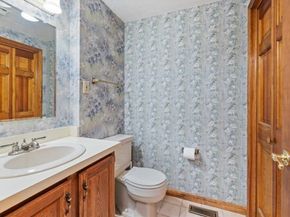 62 Villa Roma Dr 62, Tewksbury MA 01876