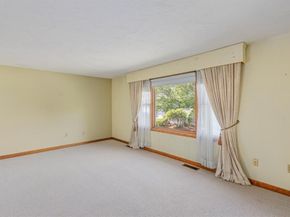 62 Villa Roma Dr 62, Tewksbury MA 01876