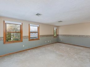 62 Villa Roma Dr 62, Tewksbury MA 01876