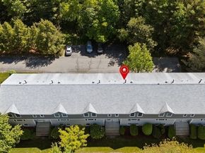 62 Villa Roma Dr 62, Tewksbury MA 01876