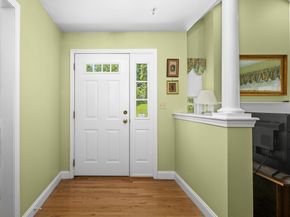 4 Apple Seed Drive 4, Shrewsbury MA 01545