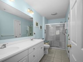 4 Apple Seed Drive 4, Shrewsbury MA 01545