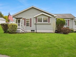 5604 Oak Point Drive, Middleboro MA 02346