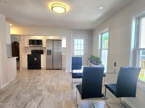 52 Harrison St, Worcester MA 01604