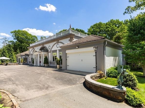 20 Woodholm Rd, Manchester MA 01944
