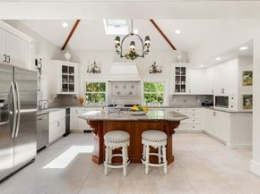 20 Woodholm Rd, Manchester MA 01944
