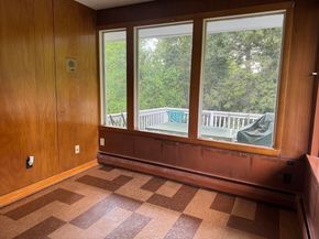 16 Buckingham Rd, Norwood MA 02062