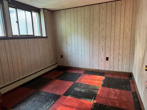 16 Buckingham Rd, Norwood MA 02062