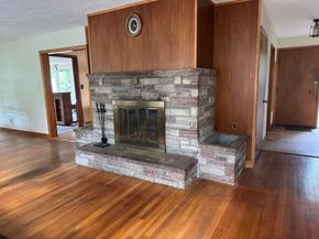 16 Buckingham Rd, Norwood MA 02062