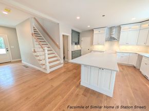 4 Station St, Kingston MA 02364