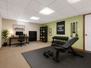 29 Northwoods Cir 29, Woburn MA 01801