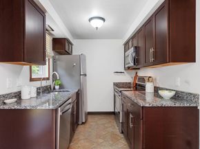 29 Northwoods Cir 29, Woburn MA 01801