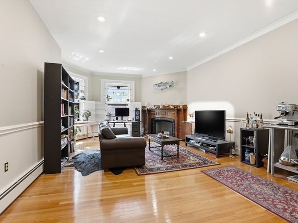 258 Marlborough 2R, Boston MA 02116