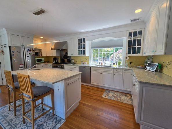 29 Barker St, Pembroke MA 02359