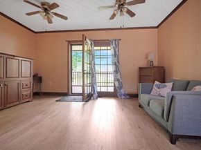 4 Birch Ln, Leicester MA 01524