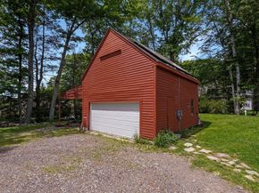4 Birch Ln, Leicester MA 01524