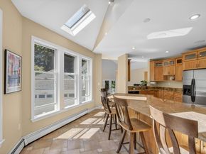 12 Middle St, Lexington MA 02421