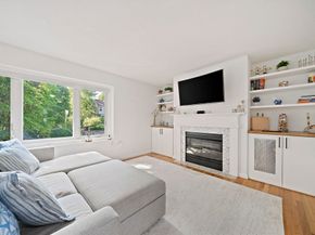 36 Maple St 36, Canton MA 02021