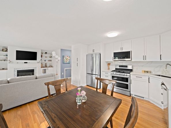 36 Maple St 36, Canton MA 02021
