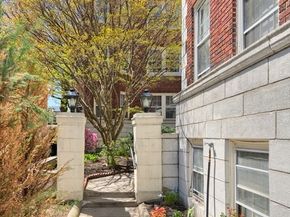 41 Bowdoin Street 28, Cambridge MA 02138