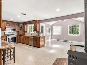 12 Catherine Dr, Peabody MA 01960