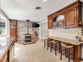 12 Catherine Dr, Peabody MA 01960
