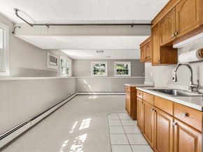 12 Catherine Dr, Peabody MA 01960