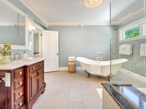 79 Baxter St, Melrose MA 02176