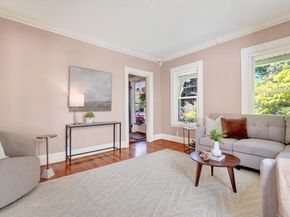 79 Baxter St, Melrose MA 02176