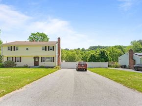 15 Old Farm Rd, Spencer MA 01562