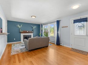 15 Old Farm Rd, Spencer MA 01562