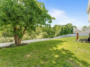 15 Old Farm Rd, Spencer MA 01562