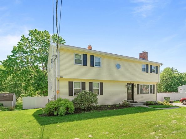 15 Old Farm Rd, Spencer MA 01562