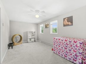 15 Old Farm Rd, Spencer MA 01562
