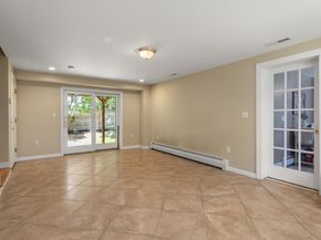 9 Abbot St, Westford MA 01886