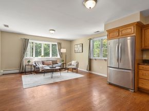 9 Abbot St, Westford MA 01886