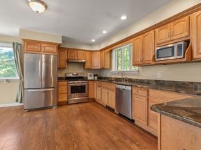 9 Abbot St, Westford MA 01886