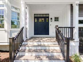 93 Hathaway Circle, Arlington MA 02476