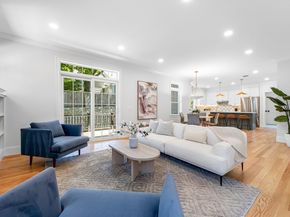 93 Hathaway Circle, Arlington MA 02476