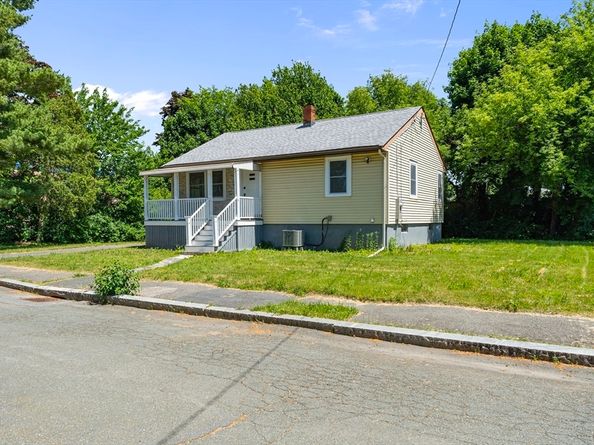 37 Bent Ave, Malden MA 02148