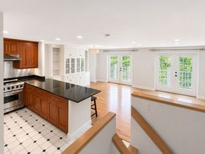11 Church St 111, Salem MA 01970