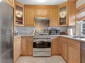 9 Lennon Ct 13, Boston MA 02127
