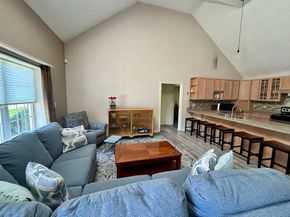 169 Park Ave W, Weymouth MA 02190