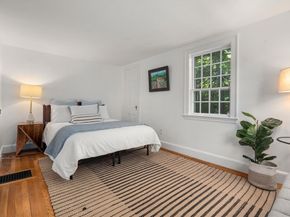 25 Chestnut Hill Rd, Newton MA 02467