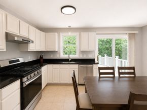 16 Parker St 16, Quincy MA 02169