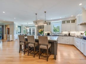 84 Westbourne Terrace 84, Brookline MA 02446