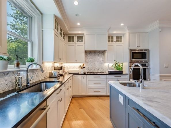 84 Westbourne Terrace 84, Brookline MA 02446