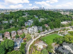 84 Westbourne Terrace 84, Brookline MA 02446
