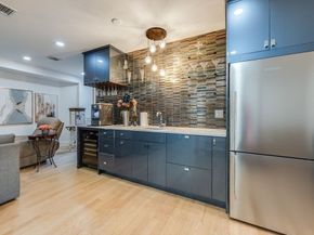 84 Westbourne Terrace 84, Brookline MA 02446