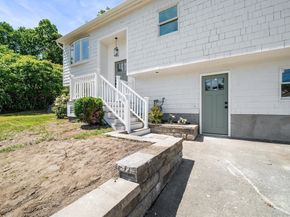 29 Rockway Rd, Peabody MA 01960